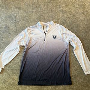 Men’s Villanova Basketball Pullover. Brand new never worn. Size Large.